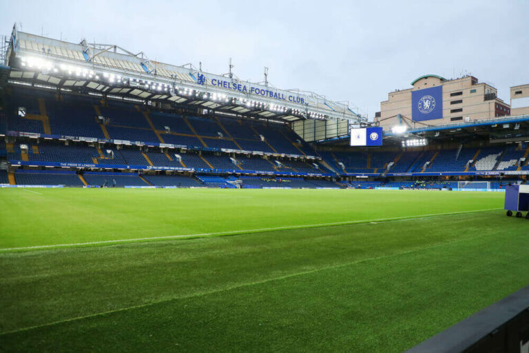 Djurgården får böta efter match på Stamford Bridge